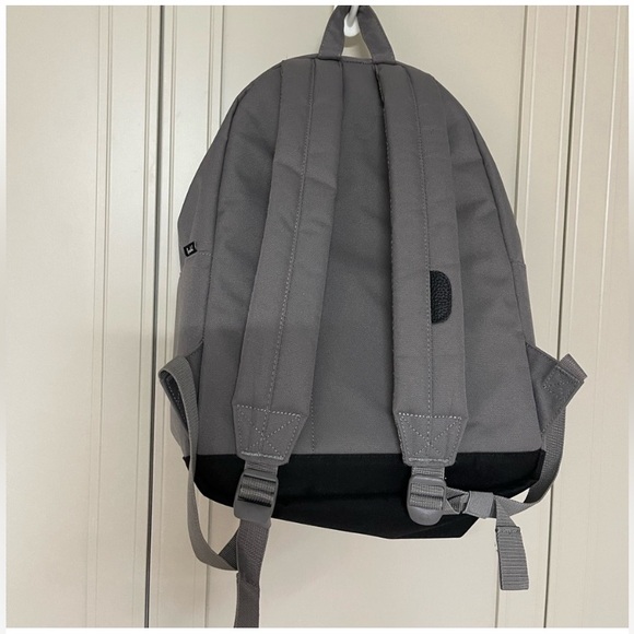 Herschel Supply Co. 22L Pop Quiz Grey/Black Backpack - Picture 5 of 13